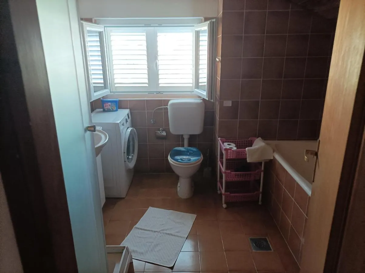 Feel Good Apartment Rab Mundanije 131 Croatia